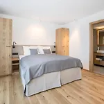 Apart-hotel All-suite Paznaun Silvretta Premium Card Ende Juni Bis Anfang Oktober Inkludiert Galtür