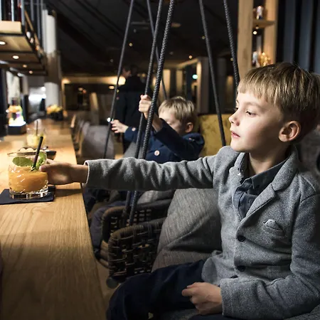 All-suite Paznaun Lejlighedshotel 4*