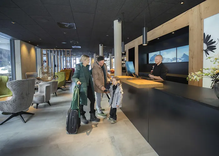 Апарт-отель All-suite Paznaun Silvretta Premium Card Ende Juni Bis Anfang Oktober Inkludiert Гальтюр