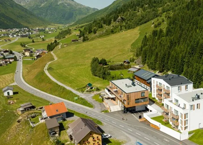 All-suite Paznaun 4*