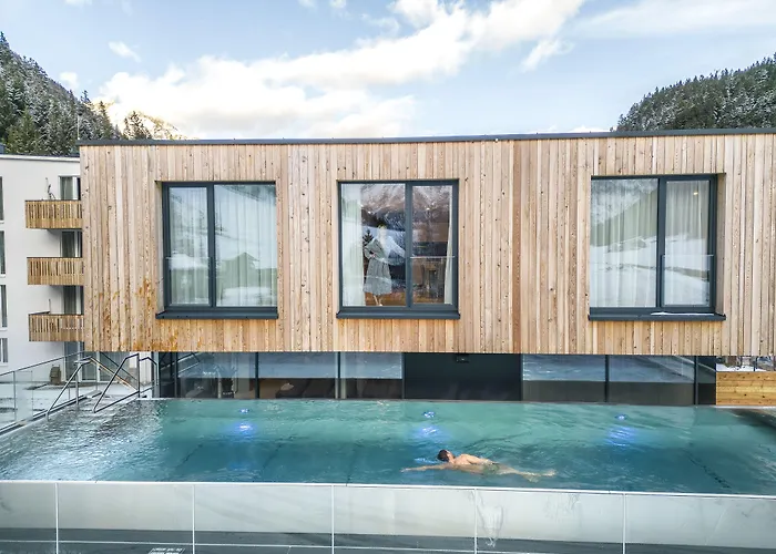 Apart-hotel All-suite Paznaun 4*