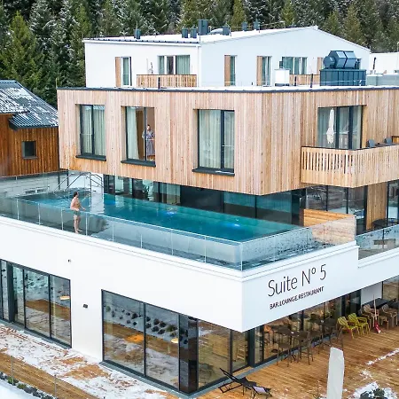 All-suite Paznaun Aparthotel