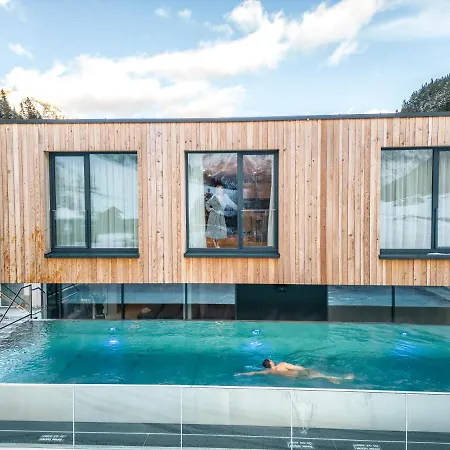 All-suite Paznaun 4* Galtuer