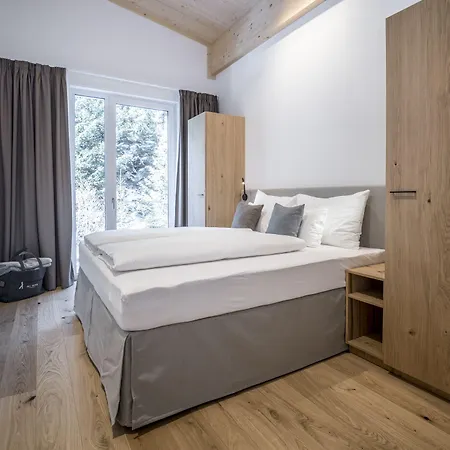 Apartahotel All-suite Paznaun 4*