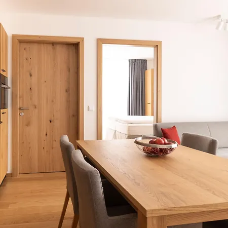 Lägenhetshotell All-suite Paznaun Silvretta Premium Card Ende Juni Bis Anfang Oktober Inkludiert 4*
